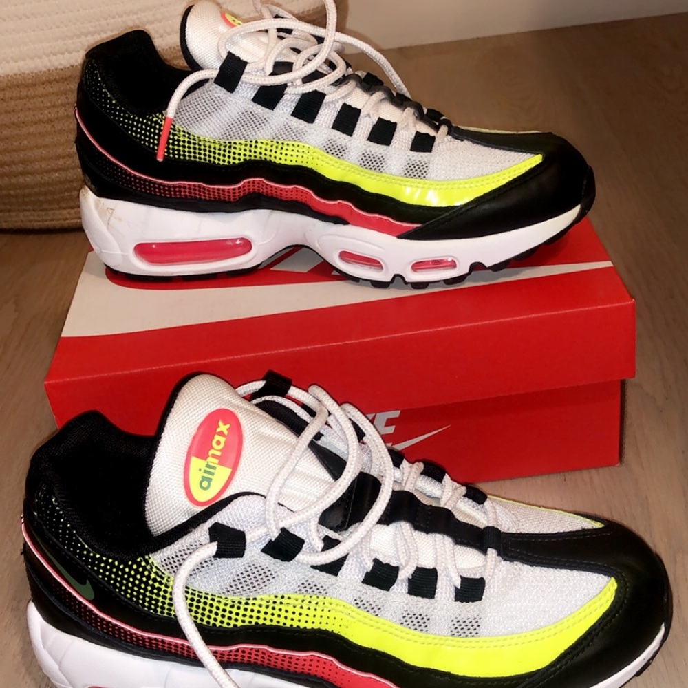 Nike Air Max - Women’s